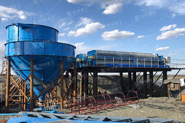 隔膜壓濾機具有耐腐蝕性，那么壓濾機的濾布是否也具有防腐功能？